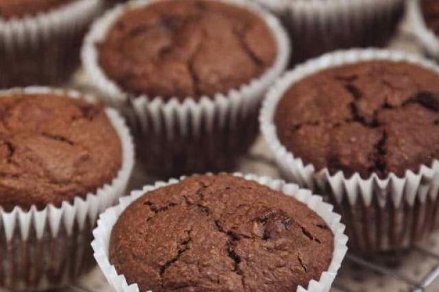 Resep klasik untuk muffin coklat yang lezat