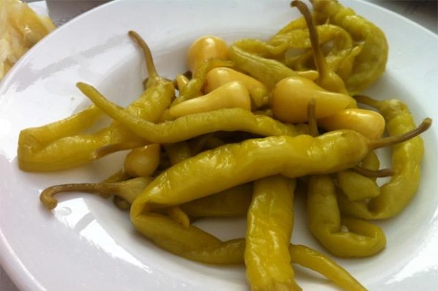 Ossetian seasoning from hot pepper leaves